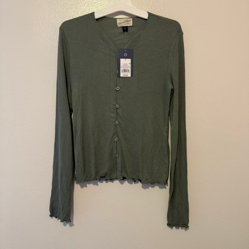 Universal Thread Women Green Ribbed Lettuce Edge Button Up Shirt S NWT